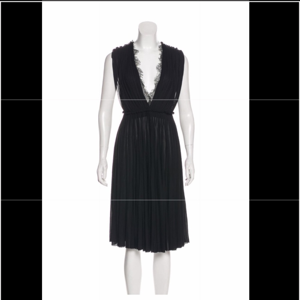***SOLD***Gucci black sleeveless lace dress
